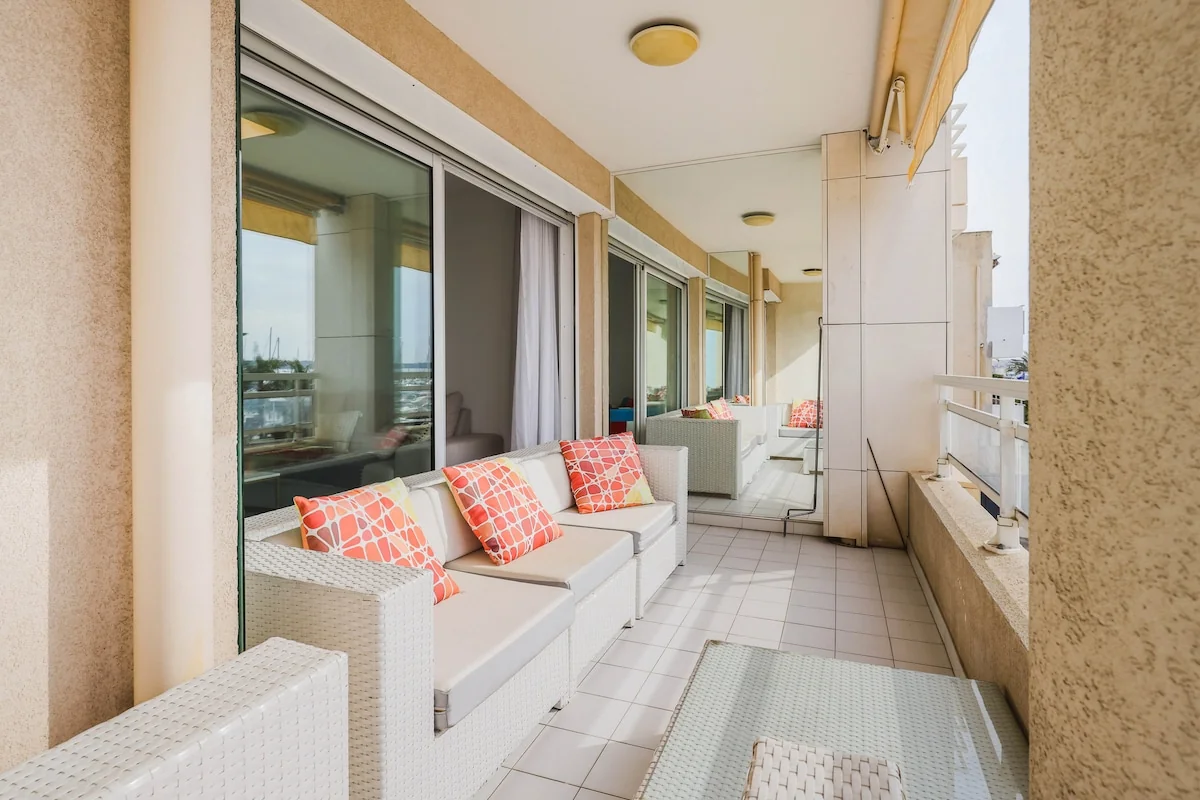 Port Azur Cannes - lifestyle view 6