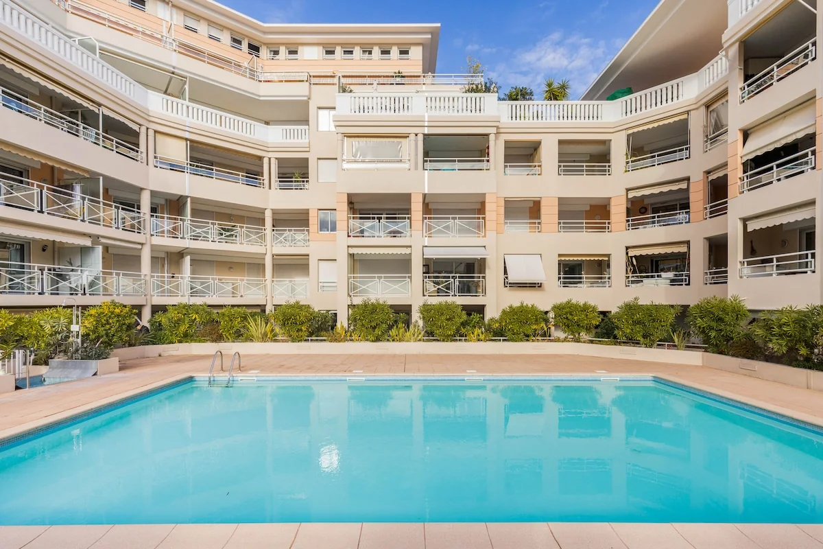 Port Azur Cannes - lifestyle view 7